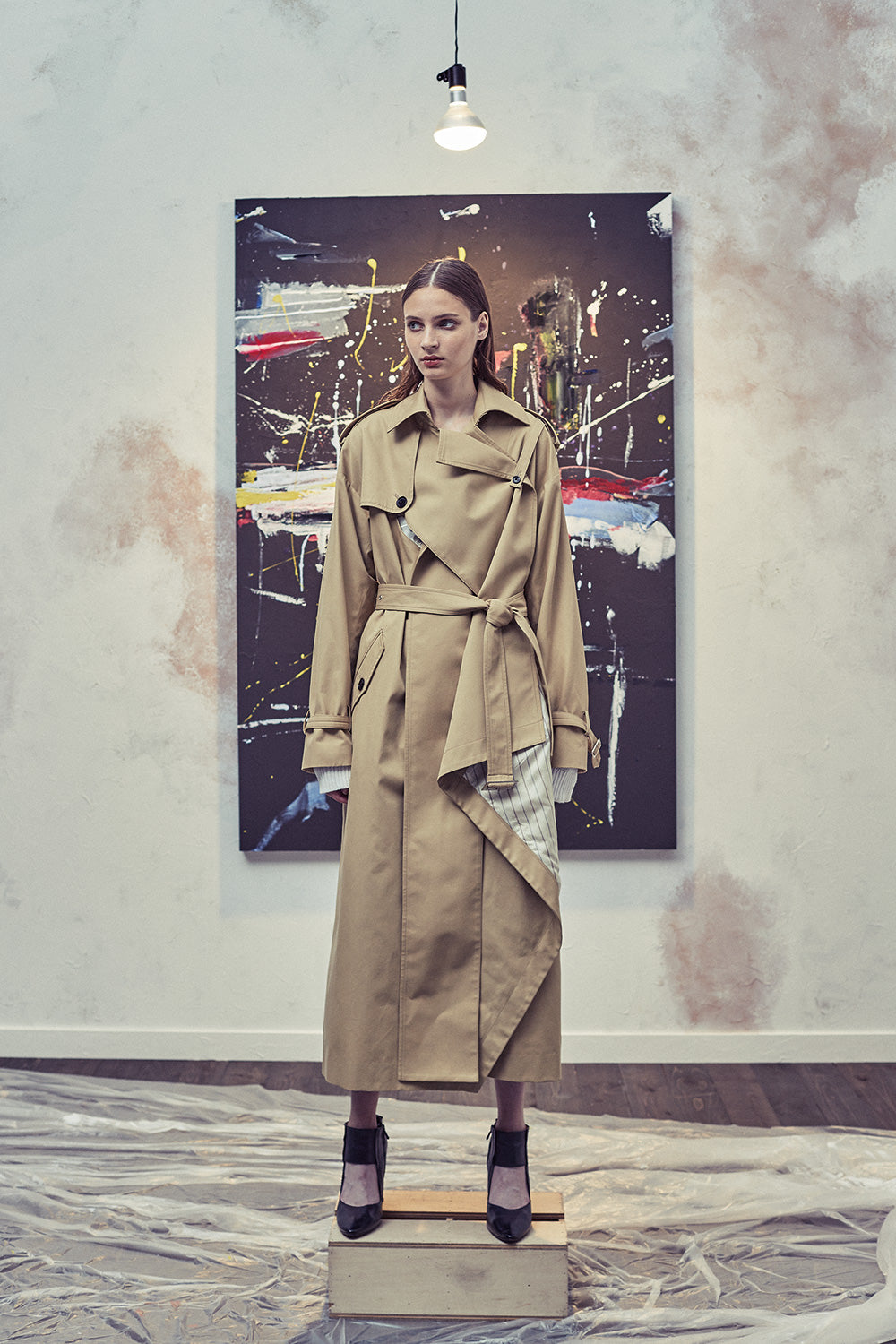 DESIGNED TRENCH COAT