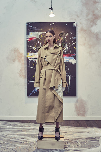 DESIGNED TRENCH COAT