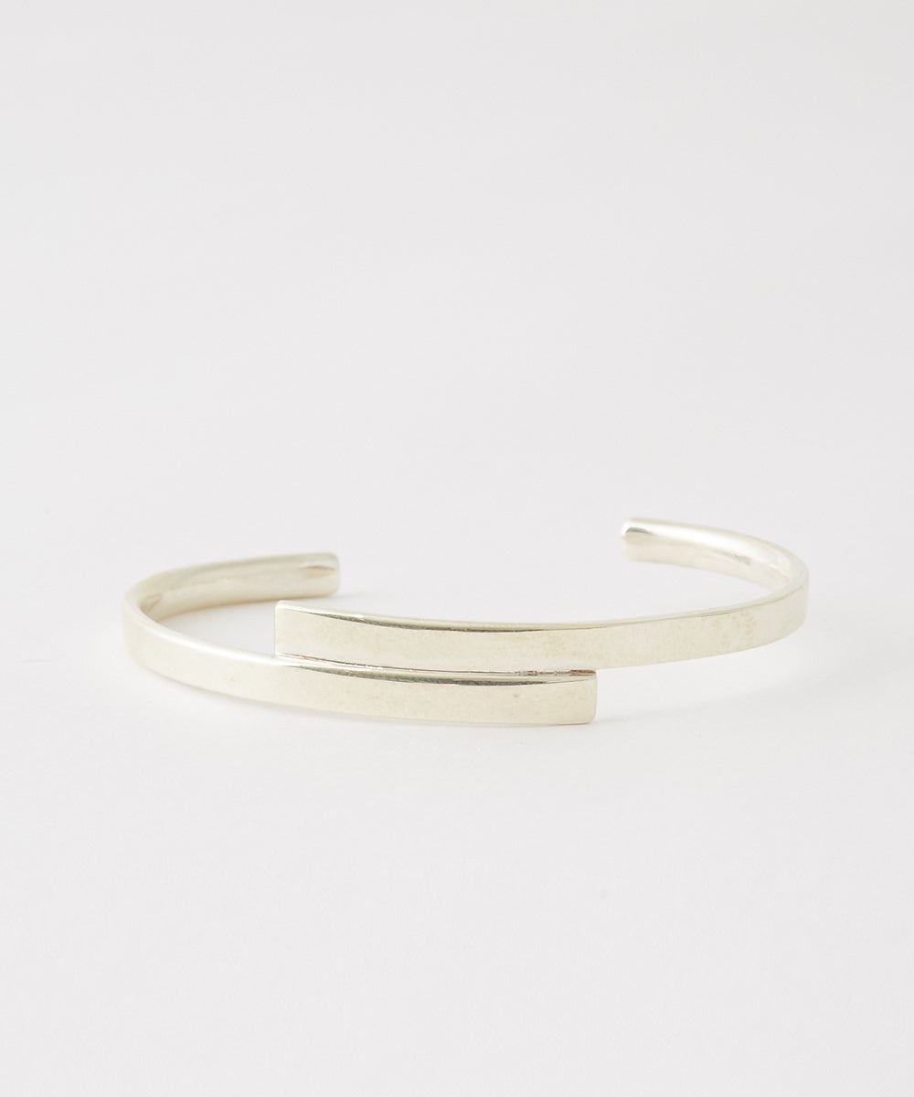 SLIP BANGLE